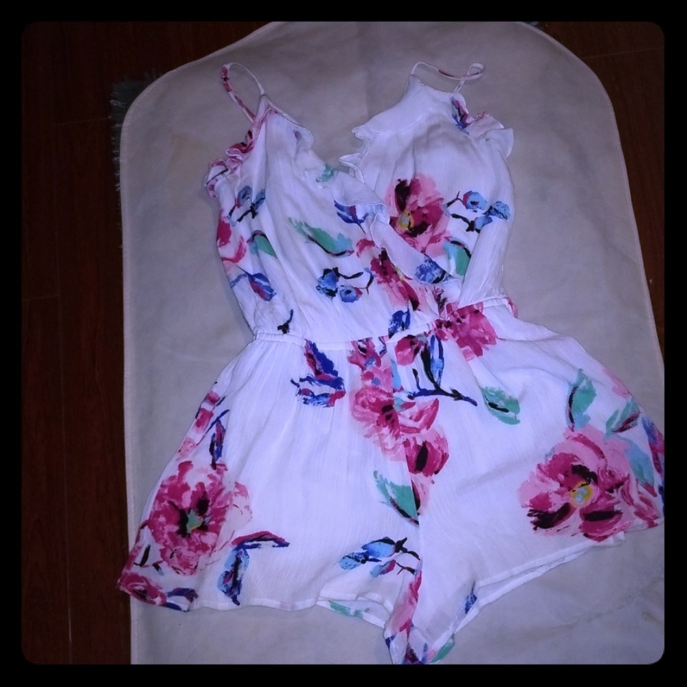CLOTHES